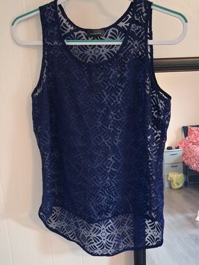 The Limited Navy Blue Lace Overlay Sleeveless Hi-low Blouse